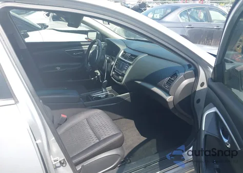 2018 Nissan Altima 2.5 Sv z USA, uszkodzony, nr VIN 1N4AL3AP9JC254076